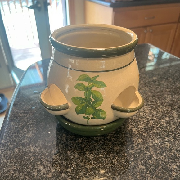 Vintage herb pot. Excellent vintage condition many spots on the sides for herbs. - Picture 4 of 8